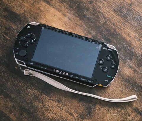 PSPは初期版が最高とかいう風潮ｗｗｗｗｗ